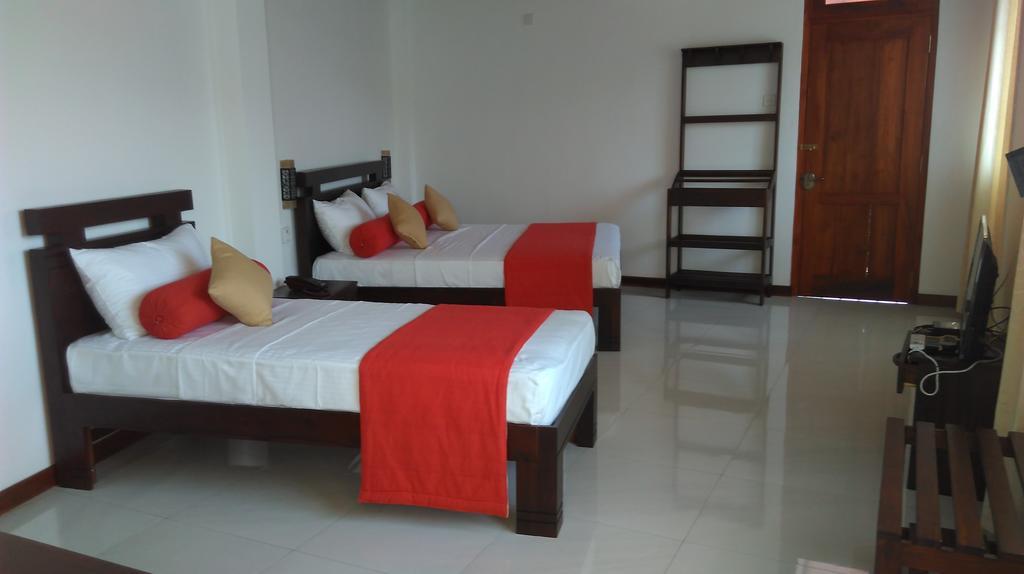 Vin Roma Inn Kandy Kültér fotó